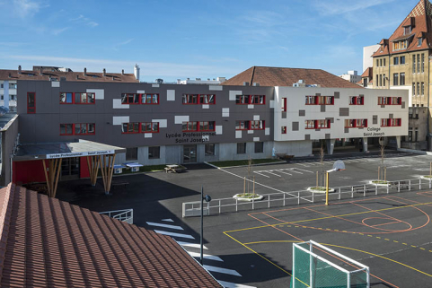 Extensions récentes du lycée. © Région Bourgogne-Franche-Comté, Inventaire du patrimoine