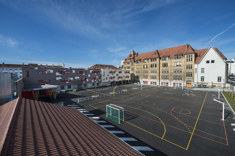 Vue d'ensemble des bâtiments du lycée depuis l'est. © Région Bourgogne-Franche-Comté, Inventaire du patrimoine