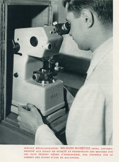 Service métallographie. Microduromètre, 1955. © Région Bourgogne-Franche-Comté, Inventaire du patrimoine