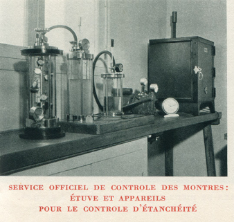 Service officiel de contrôle des montres. Contrôle d'étanchéité, 1955.  © Région Bourgogne-Franche-Comté, Inventaire du patrimoine