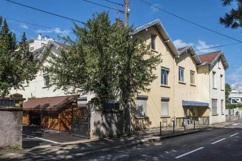 Pignons des ateliers sur la rue Violet. © Région Bourgogne-Franche-Comté, Inventaire du patrimoine