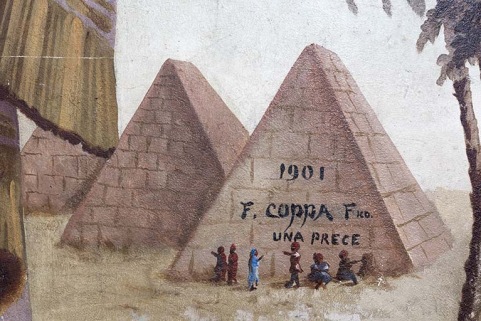 3e palier (à droite) : pyramides (avec détail de la signature et de la date). © Région Bourgogne-Franche-Comté, Inventaire du patrimoine