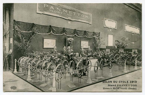 Salon du Cycle 1913. Stand Pannetton. Usine à Morteau (Doubs). © Région Bourgogne-Franche-Comté, Inventaire du patrimoine
