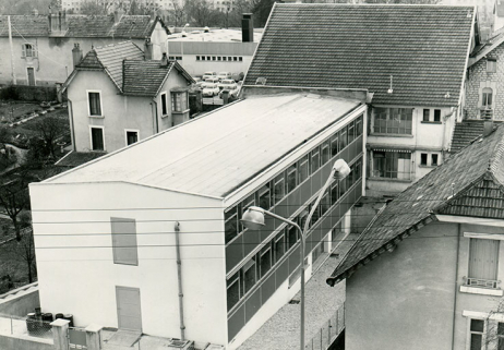 Extension nord de l'usine-mère, photogr., s.d. [vers 1970]. © Région Bourgogne-Franche-Comté, Inventaire du patrimoine
