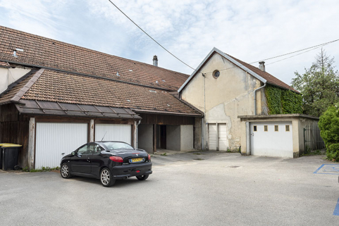 Garages et maison. © Région Bourgogne-Franche-Comté, Inventaire du patrimoine