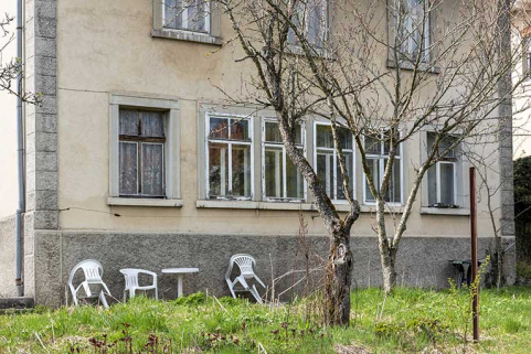 Façade postérieure : fenêtres multiples de l'atelier. © Région Bourgogne-Franche-Comté, Inventaire du patrimoine