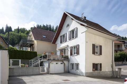 Façades postérieure et latérale gauche. © Région Bourgogne-Franche-Comté, Inventaire du patrimoine