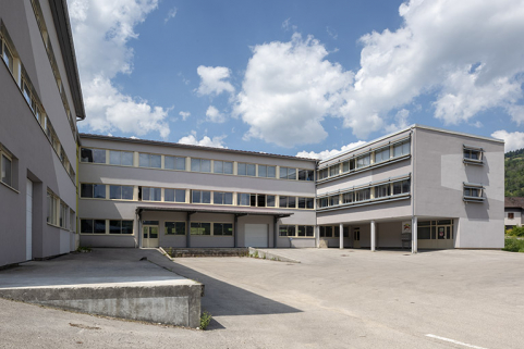 1er bâtiment (à droite) et 2e (à gauche), côté cour. © Région Bourgogne-Franche-Comté, Inventaire du patrimoine