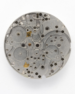 Platine, face côté cadran. © Région Bourgogne-Franche-Comté, Inventaire du patrimoine