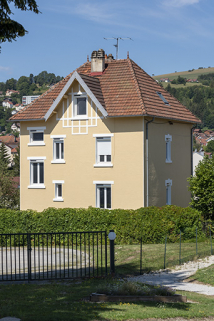 Façades postérieure et latérale gauche. © Région Bourgogne-Franche-Comté, Inventaire du patrimoine