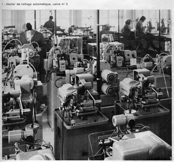 France Ebauches, des moyens modernes. 1. Atelier de taillage automatique, usine n° 5 [Cupillard à Villers-le-Lac], 1970. © Région Bourgogne-Franche-Comté, Inventaire du patrimoine