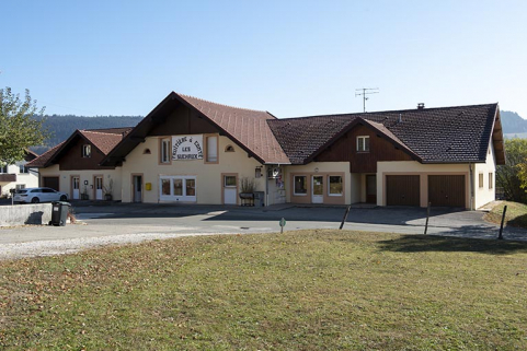 Façade antérieure, de trois quarts droite. © Région Bourgogne-Franche-Comté, Inventaire du patrimoine