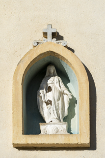Maison : niche avec statuette de la Vierge sur la façade antérieure. © Région Bourgogne-Franche-Comté, Inventaire du patrimoine