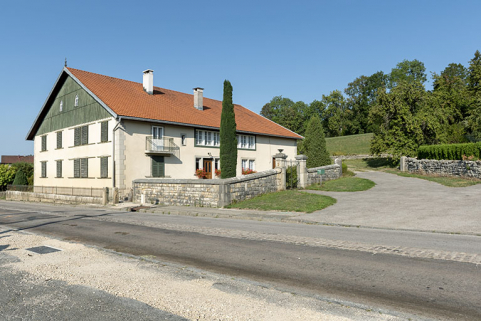 Vue d'ensemble, depuis l'est. © Région Bourgogne-Franche-Comté, Inventaire du patrimoine