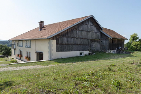 Façades antérieure et latérale droite. © Région Bourgogne-Franche-Comté, Inventaire du patrimoine