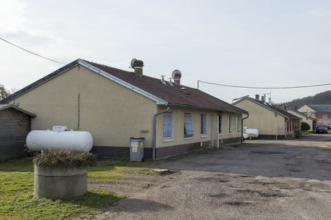 Bâtiment servant de cantine et logement. © Région Bourgogne-Franche-Comté, Inventaire du patrimoine
