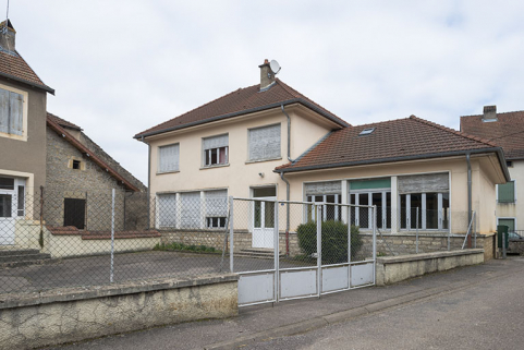 Le groupe scolaire, rue des Ecoles. © Région Bourgogne-Franche-Comté, Inventaire du patrimoine