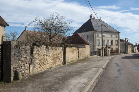 La Grande rue en direction de la Saône. © Région Bourgogne-Franche-Comté, Inventaire du patrimoine