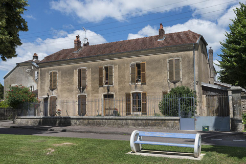 La façade antérieure. © Région Bourgogne-Franche-Comté, Inventaire du patrimoine La façade antérieure. © Région Bourgogne-Franche-Comté, Inventaire du patrimoine