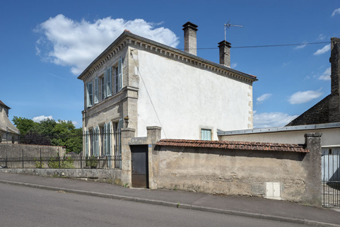 Le mur pignon sud-ouest. © Région Bourgogne-Franche-Comté, Inventaire du patrimoine Le mur pignon sud-ouest. © Région Bourgogne-Franche-Comté, Inventaire du patrimoine