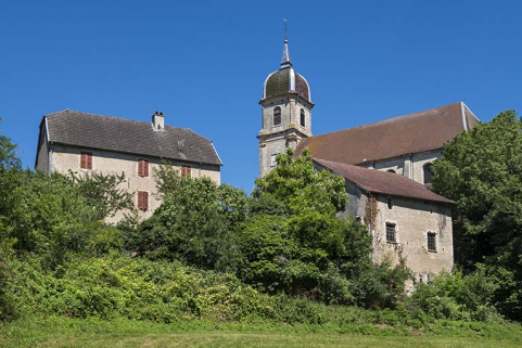 Vue d'ensemble depuis l'est. © Région Bourgogne-Franche-Comté, Inventaire du patrimoine Vue d'ensemble depuis l'est. © Région Bourgogne-Franche-Comté, Inventaire du patrimoine