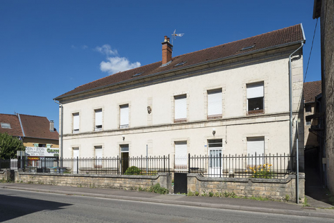 Élévation sur la rue Armand Paulmard. © Région Bourgogne-Franche-Comté, Inventaire du patrimoine Élévation sur la rue Armand Paulmard. © Région Bourgogne-Franche-Comté, Inventaire du patrimoine
