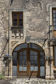 Baies du rez-de-chaussée et du premier étage. © Région Bourgogne-Franche-Comté, Inventaire du patrimoine Baies du rez-de-chaussée et du premier étage. © Région Bourgogne-Franche-Comté, Inventaire du patrimoine