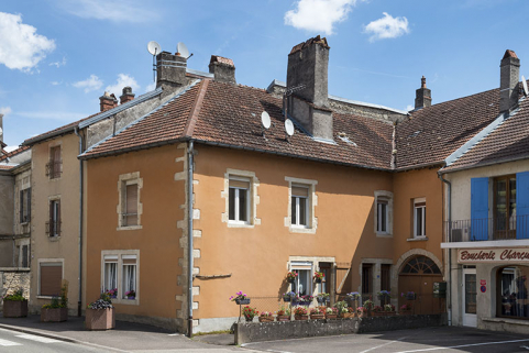 Élévation sur la rue Armand Paulmard. © Région Bourgogne-Franche-Comté, Inventaire du patrimoine Élévation sur la rue Armand Paulmard. © Région Bourgogne-Franche-Comté, Inventaire du patrimoine