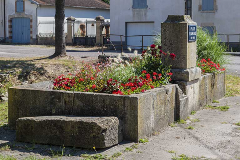 Vue d'ensemble depuis l'est. © Région Bourgogne-Franche-Comté, Inventaire du patrimoine