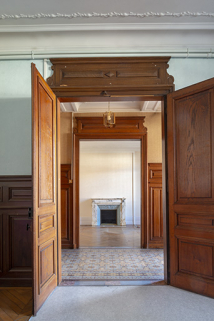 Salle, vestibule et salon, rez-de-chaussée. © Région Bourgogne-Franche-Comté, Inventaire du patrimoine Salle, vestibule et salon, rez-de-chaussée. © Région Bourgogne-Franche-Comté, Inventaire du patrimoine