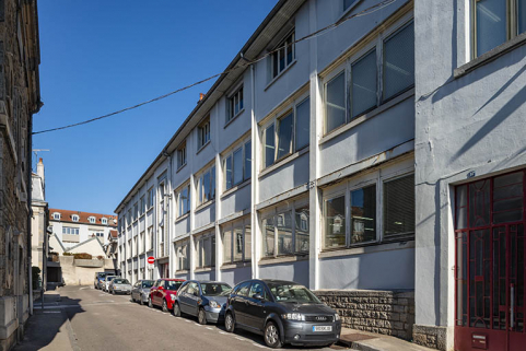 Vue d'ensemble depuis le bas de la rue. © Région Bourgogne-Franche-Comté, Inventaire du patrimoine