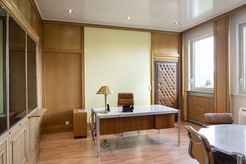 Rez-de-chaussée, corps oriental : bureau du directeur. © Région Bourgogne-Franche-Comté, Inventaire du patrimoine