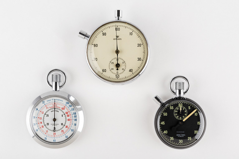 Exemples de production : chronographes Airain (en haut) et Dodane (à droite). (Collection musée du Temps, Besançon). © Région Bourgogne-Franche-Comté, Inventaire du patrimoine Exemples de production : chronographes Airain (en haut) et Dodane (à droite). (Collection musée du Temps, Besançon). © Région Bourgogne-Franche-Comté, Inventaire du patrimoine