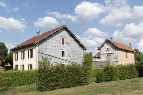 Maison et logement de contremaître, depuis le sud-ouest. © Région Bourgogne-Franche-Comté, Inventaire du patrimoine