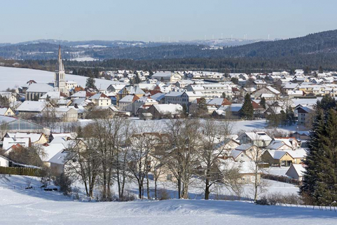 La ville en hiver, depuis l'ouest (vue rapprochée). © Région Bourgogne-Franche-Comté, Inventaire du patrimoine La ville en hiver, depuis l'ouest (vue rapprochée). © Région Bourgogne-Franche-Comté, Inventaire du patrimoine