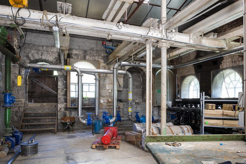 Bâtiment d'eau (actuellement station de pompage) : intérieur. © Région Bourgogne-Franche-Comté, Inventaire du patrimoine