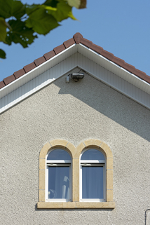 Façade sud : baie géminée dans le pignon. © Région Bourgogne-Franche-Comté, Inventaire du patrimoine