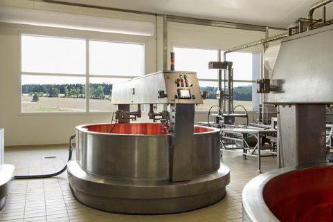 Cuve. © Région Bourgogne-Franche-Comté, Inventaire du patrimoine Cuve. © Région Bourgogne-Franche-Comté, Inventaire du patrimoine