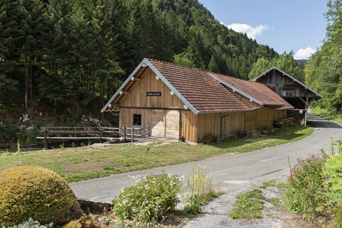 Hangar et scierie, depuis le sud-est. © Région Bourgogne-Franche-Comté, Inventaire du patrimoine