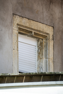 Ancienne maison : fenêtre à meneau (à l'étage). © Région Bourgogne-Franche-Comté, Inventaire du patrimoine Ancienne maison : fenêtre à meneau (à l'étage). © Région Bourgogne-Franche-Comté, Inventaire du patrimoine