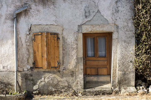 Maison de 1786, façade antérieure : porte et fenêtre. © Région Bourgogne-Franche-Comté, Inventaire du patrimoine Maison de 1786, façade antérieure : porte et fenêtre. © Région Bourgogne-Franche-Comté, Inventaire du patrimoine