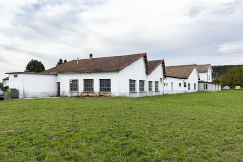 Vue d'ensemble, depuis le sud-est (façade latérale gauche). © Région Bourgogne-Franche-Comté, Inventaire du patrimoine