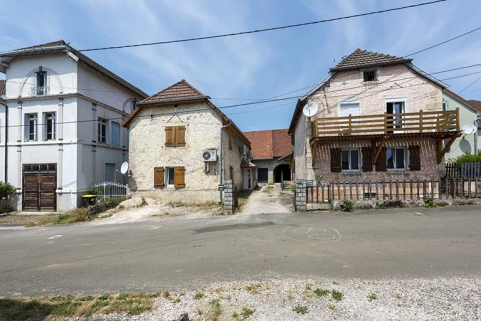 Vue d'ensemble, depuis le sud. © Région Bourgogne-Franche-Comté, Inventaire du patrimoine Vue d'ensemble, depuis le sud. © Région Bourgogne-Franche-Comté, Inventaire du patrimoine