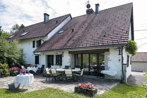 Ferme : façade postérieure, de trois quarts. © Région Bourgogne-Franche-Comté, Inventaire du patrimoine
