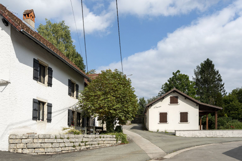 Vue d'ensemble, depuis l'ouest : ferme à gauche, nouvelle forge à droite. © Région Bourgogne-Franche-Comté, Inventaire du patrimoine