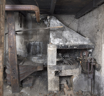 Maison et atelier d'outillage Ducommun, Bourlier, Charton puis Thomann, à Montécheroux : la forge. © Région Bourgogne-Franche-Comté, Inventaire du patrimoine
