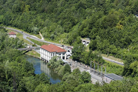 Vue d'ensemble plongeante, depuis le sud-est. © Région Bourgogne-Franche-Comté, Inventaire du patrimoine Vue d'ensemble plongeante, depuis le sud-est. © Région Bourgogne-Franche-Comté, Inventaire du patrimoine