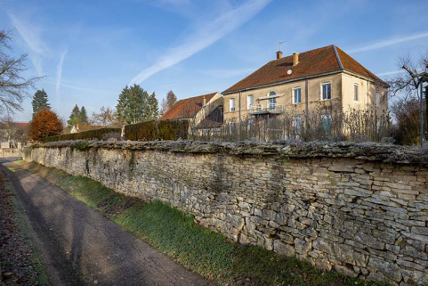La façade postérieure. © Région Bourgogne-Franche-Comté, Inventaire du patrimoine La façade postérieure. © Région Bourgogne-Franche-Comté, Inventaire du patrimoine