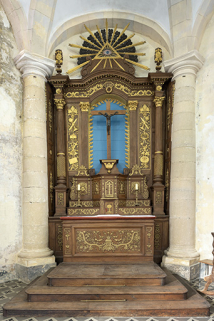 Vue de face du maître-autel. © Région Bourgogne-Franche-Comté, Inventaire du patrimoine Vue de face du maître-autel. © Région Bourgogne-Franche-Comté, Inventaire du patrimoine