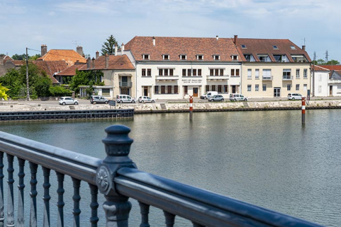 rivière aménagée bief maison © Région Bourgogne-Franche-Comté, Inventaire du patrimoine  rivière aménagée bief maison © Région Bourgogne-Franche-Comté, Inventaire du patrimoine